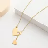 Kedjor Creative Hollow Heart Mother Daughter Necklace For Family Matching Love Peach Puzzle Pendant Rostfritt stål smycken