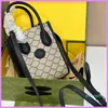2023-kvinnor mode axelväskor ny designer tote handväskor kvinnor bokstäver shoulider väska casual läder handväska plånbok crossbody