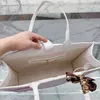 Bolso de lujo Bolso de diseñador Bolso de mujer Ontogo Bolso Crossbody Flor Cartera de cuero informal para mujer Bolso de hombro Bolso grande para mujer