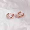 Brincos de argolas de 13 mm de 13 mm em forma de V fivela de orelha de coração simples Brincho de cartilagem geométrica de Huggie Brincho de ouro rosa mais de 925 aros de prata esterlina