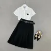 Prad Piece Designer Two Dress Woman Fashion Skirt Long Skirt Stert Set Summer Disual Stail Suit Women Termant Plate Ckerts مع حزام