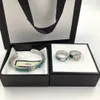 Braccialetto di design Bracciale rigido Uomo Donna Regalo Acciaio inossidabile Lettera classica Braccialetti Gioielli Donna Alta qualità Prodotti raffinati Bracciali A8