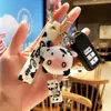 Portachiavi di mucche in silicone per cartoni animati Creativo simpatico animale Mucca da latte Ciondolo Portachiavi per auto Accessori per borse Gioielli Regalo di Natale