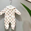 Helt nyfödda Rompers Baby Kids Warm Jumpsuits nyfödda spädbarnsflickor Tjockkläder Vinter Varma utomhuskläder