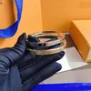 2023 Gold Bangle Подвесные подвесные браслеты дизайнер роскошь никогда не исчезает дизайнерские женские бренды дизайнерские ювелирные ювелирные изделия Электролитическое розовое золото.