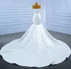 Arabo Dubai Abito da sposa a sirena 2024 Al largo della spalla Perle Sweetheart Pieghe Raso Donna Sposa Abiti formali Vestido De Noiva Robe De Mariage