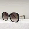 2023 La nuova scatola semplice di nuova moda di design di lusso mostra occhiali da sole a stella sottile CH5470Q