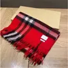 Modedesigner Kvinnors halsduk modemärke 100% ullscarf lämplig för vinter- och mäns långa halsduk