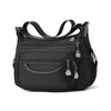学校のバッグ高級ハンドバッグのファッション女性デザイナー2023ビンテージクロスボディPUレザーブラックソフトウォッシュマッシングメッセージフラップバッグ