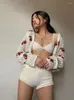 Maglieria da donna Primavera Donna Ricamo in ciliegia Maglione cardigan corto con base a cappotto corto femminile all'uncinetto bianco