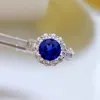 Klasyczny 8 mm Sapphire Diamond Ring 100% Real 925 Srebrny Party Wedding Pierścienie dla kobiet Obiecaj biżuterię zaręczynową