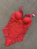 Meninas eróticas femininas lingerie macia em perspectiva de uma peça de roupa de roupa