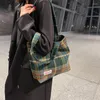 Avondtassen Tote Damestas Schoudertas Wol Shopper Voor Vrouwen Grote Capaciteit Herfst Winter Zachte Plaid Dames Reizen Designer Handtas