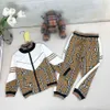 New kids Tracksuits Loose fit Long sleeved baby clothes Size 90-150 Autumn Khaki plaid zippered jacket and pants Nov05