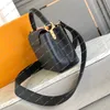 Bayan moda gündelik tasarım lüks kapusinler çanta çanta çanta tote omuz çantası crossbody messenger çanta üst ayna kalitesi m94755 m56071 m42259 3 beden kese çantası