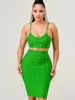 İki Parça Elbise Bevenccel 2023 Yaz Kadın Mavi Yeşil Beyaz Siyah 4 Renkli Perçinlenmiş Seksi Sıkı Bandaj Kısa Üstü Etek Seti