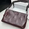 Mulheres de ombro de ombro de 30 cm de calfskin line hardware prateado metal handbag de luxuros de couro com cinta de ombro de ombro crossbody pasta franja pequena pingente aeroporto sacoche