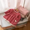 Robes de fille 2023 Baby Girls Plaid Tricking Robe For Christmas Party Winter Cardigan Children Children Fashion Kid Pull