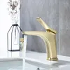 Rubinetti per lavandino del bagno che vendono tutti i rubinetti sottopiano in oro nero di qualità in rame per servizi igienici con acqua fredda e vasca da bagno