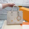 حقائب يد نسائية فاخرة من جلد البقر بتصميم MM onthego حقيبة يد منقوشة بالزهور Shouder Crossbody حقائب يد للسيدات أزهار منقوشة جانبية مع حقيبة غبار أصلية