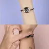 Totwoo Pulseras de vibración con luz táctil de larga distancia para parejas, regalos de relación de larga distancia, pulsera inteligente de amor SunMoon