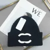 Designer Winter Gebreide Muts Wollen Muts Vrouwen Gebreide Dikke Warme Mutsen Hoeden Vrouwelijke Motorkap Beanie Caps Beste cadeau