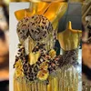 Bühnenkleidung für lateinamerikanischen Tanzwettbewerb, hochwertiges maßgeschneidertes Diamant-Leoparden-Gold-Blumen-Rumba-Tango-Walzer-Performance-Kleid für Kinder