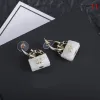 Nueva colección de pendientes de mujer 2023. Pendientes de mujer con temperamento de moda. Pendientes de diseño clásico. Regalos de fiesta de boda para joyería.