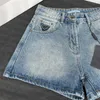 Kvinnors shorts designer metall badge jean kvinnor hög midja jeans sommar sexiga korta byxor casual stil denim me1n