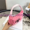 Totes 2023 Bolsos de diseñador Bolso de mano Bolsos peludos Bolso de mano de hombro de mujer Bolso de invierno de felpa suave Bolso cruzado Reedición Retro Hobo Mujer cálida