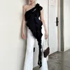 Kvinntankar ruffle y2k topp kvinnor sommarkläder svart en axel ärmlös asymmetrisk hem t -skjorta med 3D blomma 2000 -tal klubbkläder
