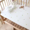 Ensembles de literie Coréen matelassé bébé lit de bébé drap housse ours cerise étoile brodé coton enfants draps de lit pour bébé couverture de matelas 230419