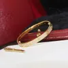 Love Series Alta calidad Tamaño europeo Diamants Bangle Fabricantes Wholer 2022 Nuevo diseñador 18k Latón dorado Retro Clas207V