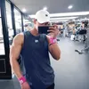 Mens Tank Tops 운동 매일 직물 빠른 건조 근육 민소매 셔츠 절단 슬림 한 보디 빌딩 체육관 티 싱글 렛 230404