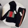 Jungen Mädchen Hoodies Sets Kinder Kleinkind Trainingsanzug Sets Designer Kinderkleidung Pullover Hosen 2 Stück Marke schwarz grün Sport Samt Stil Kleidungsset