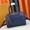 Designer kuddepåse 5a Ny mäns axelväska lyxig crossbody väska vintage tryckt tote äkta läder präglade korn crossbody axelväskor kvinnor pengar kvinnor väska