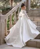 Flickaklänningar White Soft Satin Pearls Elegant First Communion Dress Concert Wedding Party Kort ärmar Junior Bridesmaid Gown klänning