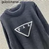 NOWOŚĆ 23SS MENS WOMENS PROJEKTATORY SWEATERS Luksusowe litery Pullover zagęszczenie ciepłe mężczyzn z kapturem z kapturem Noczkową Aksprawa Aktywna bluza Sweter zimowy ubrania