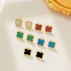 2023 Pendiente de diseñador Vintage Trébol de cuatro hojas Charm Stud Pendientes Atrás Madre de perla Acero inoxidable Studs de oro Ágata para mujeres Regalo de joyería de boda