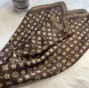 Lettere di stilista semplici Stampare Floral Scarf Head Basco per donne Scarpe a manico lungo Sciame Parigi Tote Baggage Ribbon Testa