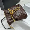 Sac de maquillage des femmes de concepteur Sac de seau Calfskin Diamond Gold Hardware Ematel Top Top Soft Luxury Hands Hands Purse Mini Sac de rangement Sac Kofukufu Sacoche 18x13cm