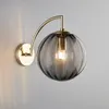 Wandlampen Moderne Noordse LED Light G9 Amber Glass Ball Slaapkamer SCONCE GOUD IJzeren Loft Decor Applique Murale Luminaire