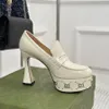 Sandálias plataforma de couro de alta qualidade com letras redondas Mary Jane saltos bombas sapatos sapatos de salto alto deslizamento em sapatos de designer de luxo sapatos de festa 11 cm com caixa
