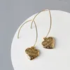 Boucles d'oreilles pendantes en forme de cœur d'amour solide, motif anglais, crochet d'oreille en titane et acier plaqué, accessoires bijoux à la mode