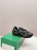 Le scarpe sportive casual da chiamata del nuovissimo designer B23, con simboli di colore moderni, sono alla moda, belle e belle