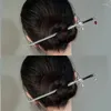 ヘアクリップソードヘアピンファッションチャイニーズパンクレッドクリスタルペンダントヘッドドレスヘッドパンの背面トレンディスティック