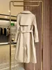 女性用ジャケットデザイナーShenzhen 23 Bur Parent's Khaki Button Trench CoatオリジナルファブリックTZ6Z