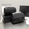 Womens Classic Double Flap Caviar Leather Black Bags Silver/Gold Metal Hardware Matelasse Chain Crossbody Shoulder Designer Handbag Totes 25cm
