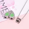 Kedjor Lucky Clover Cremation Urn Halsband för Ashes Memorial Pet Human Holder Keepakes Lockets hängsmycken Kvinnor