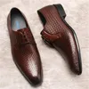 Zapatos de vestir Oxford Casual Zapato para hombres 2023 Cuero de vaca genuino Hombres de negocios Moda Negro Borgoña Lace Up Boda Formal